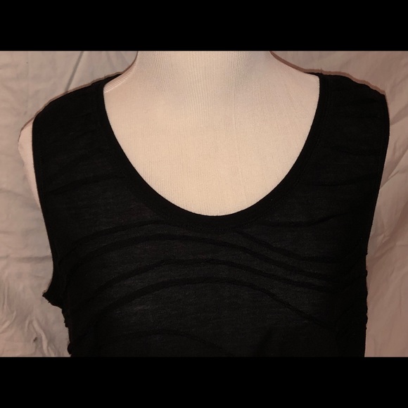 Simply Vera Vera Wang Tops - Simply Vera black sleeveless shirt
